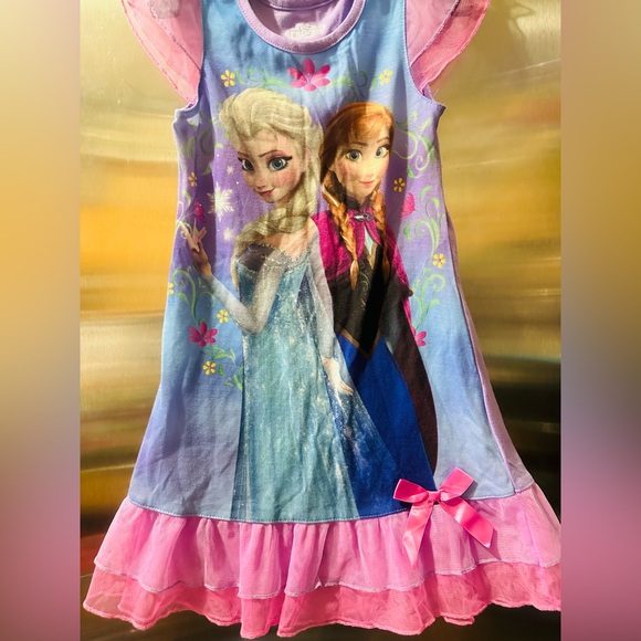 Disney✨🩷💙 Frozen Dress with Pink and Blue - Picture 3 of 4